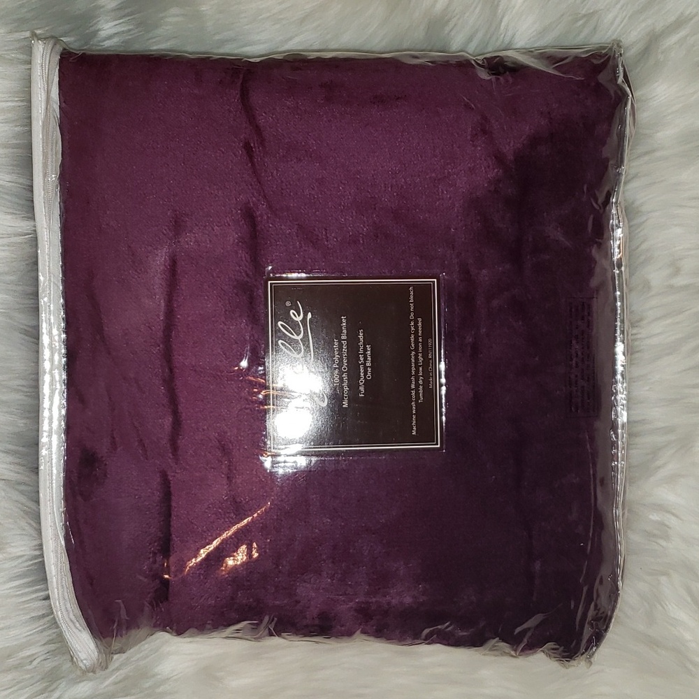 Cozelle Bedding Oversized Blanket